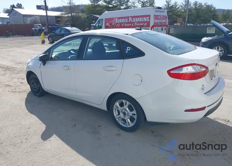 2014 Ford Fiesta Se z USA, uszkodzony, nr VIN 3FADP4BJ4EM148124